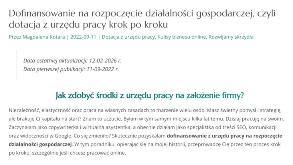 Scan poczatku artykułu, gdzie widać meta dane w pillar page w klastrze tematycznym o dotacji z urzędu pracy oraz ręczne wpisane daty aktualizacji i publikacji artykułu.